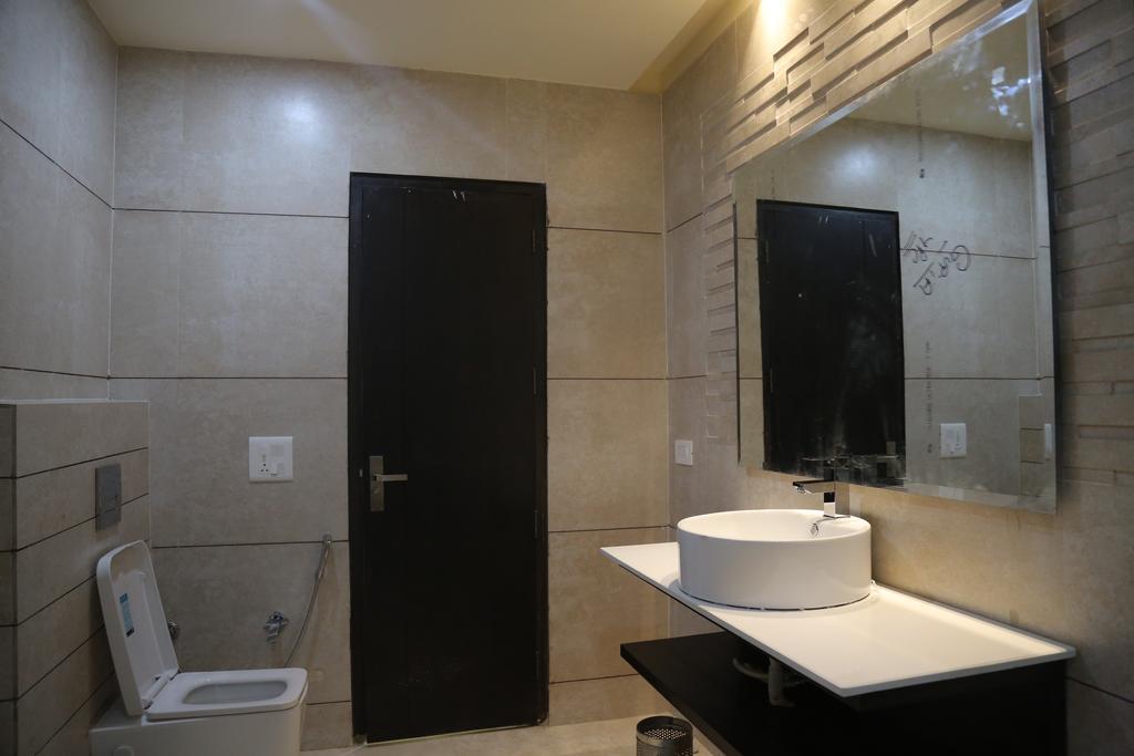 Hotel Hardy'S World Ludhiana Pokój zdjęcie